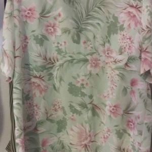 Alfred dunner pastel polyester blouse.